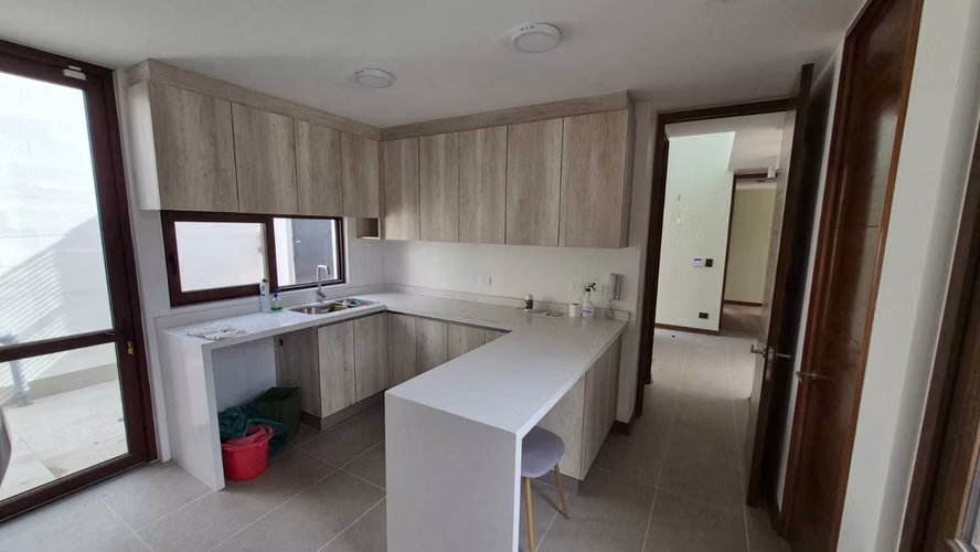Chamisero Casa Amplia con Excelente Conectividad (182201) - Imagen 7