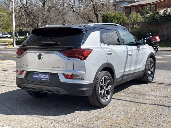 SSANGYONG KORANDO 2022 - Imagen 11