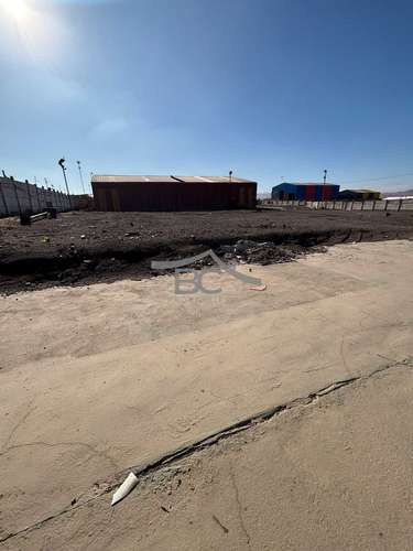 Se arrienda galpón km 12 (182287)