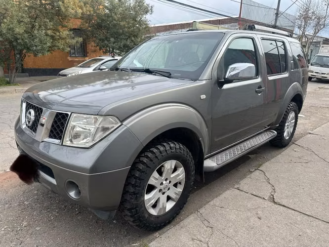 Nissan pathfinder 2007 4x4