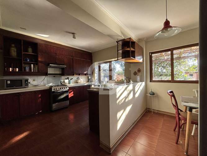 Casa familiar con amplios espacios en La Reina. - Imagen 6