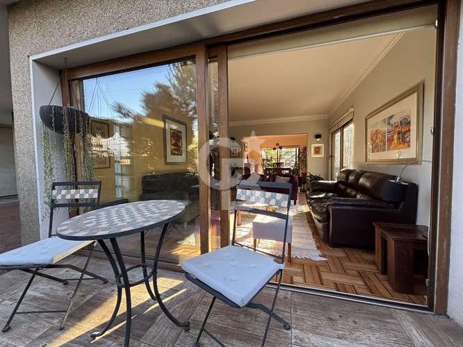 Casa familiar con amplios espacios en La Reina. - Imagen 7