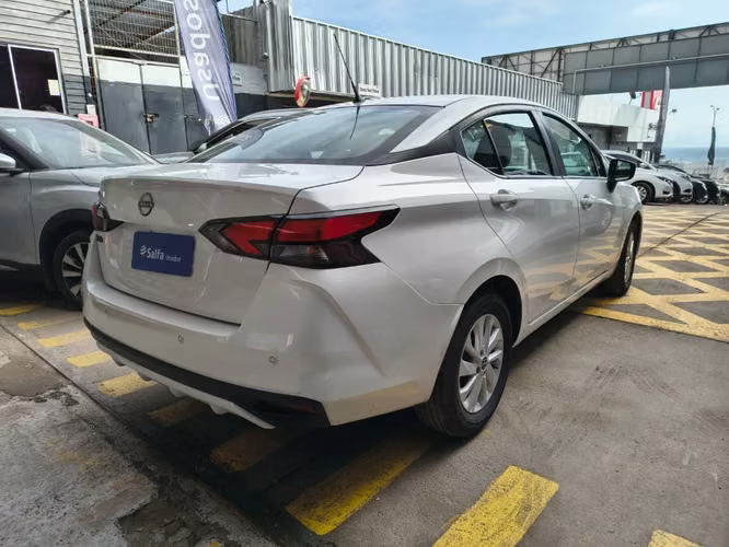 Nissan Versa 1.6 SENSE 4X2 MT 4P 2025 - Imagen 7