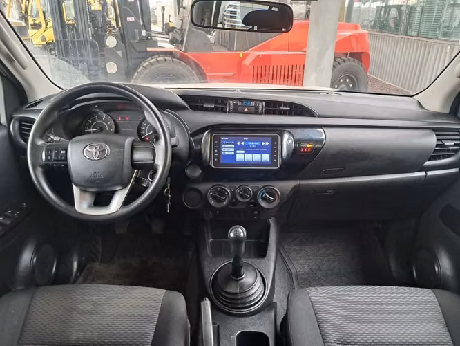 TOYOTA HILUX 2021 - Imagen 18