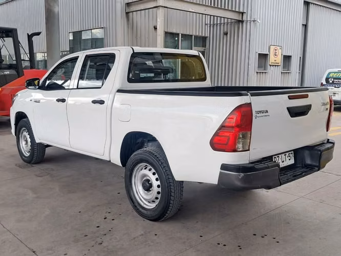 TOYOTA HILUX 2021 - Imagen 8