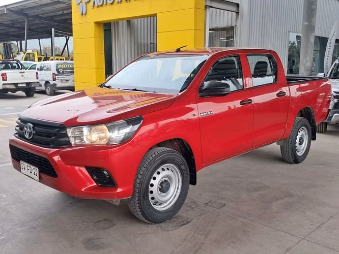 TOYOTA HILUX 2023 - Imagen 2