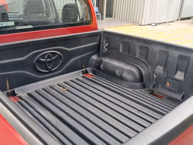 TOYOTA HILUX 2023 - Imagen 10