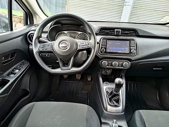 Nissan Versa 1.6 SENSE 4X2 MT 4P 2025 - Imagen 11
