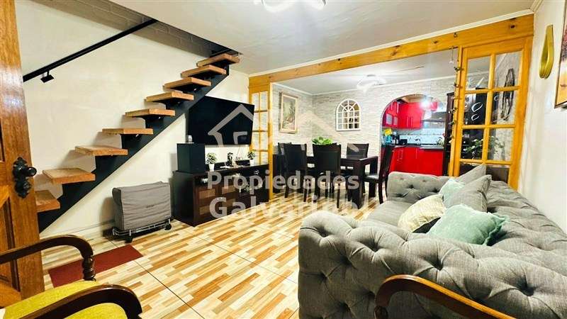 Casa en venta de 4 dorm. en Quilicura