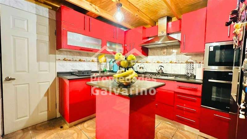 Casa en venta de 4 dorm. en Quilicura