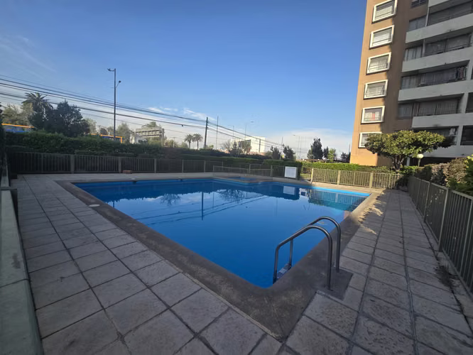 VENDO DEPARTAMENTO FRENTE CLÍNICA INDISA MAIPÚ - Imagen 9