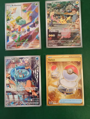 TCG Pokémon: Pikachu 173/165, Squirtle 148/142, Bulbasaur 143/142 + otras 25 cartas