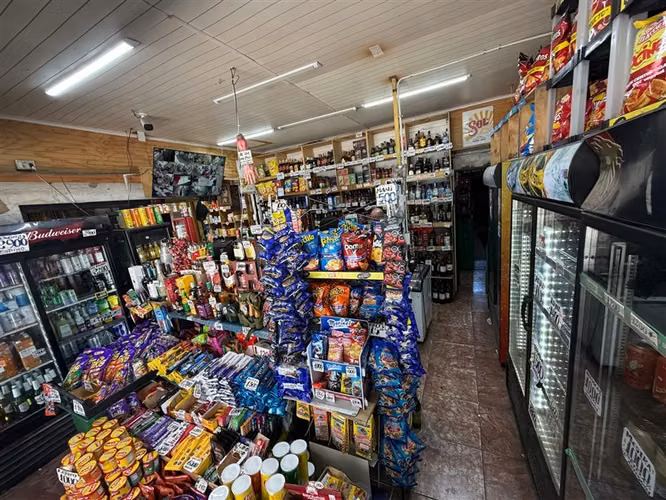 VENTA DE BOTILLERIA MINIMARKET A PUERTA CERRADA CON PATENTES - Imagen 11