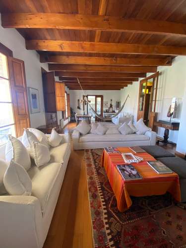 VENTA CASA MEDITERRÁNEA EN CERRO SANTA ISABEL · VISTA CORD. · A 3 MIN. DE PIEDRA ROJA / 4D + SERVICIO · 6.800 M² TERRENO · ESTILO CAMPESTRE: UF 19.500