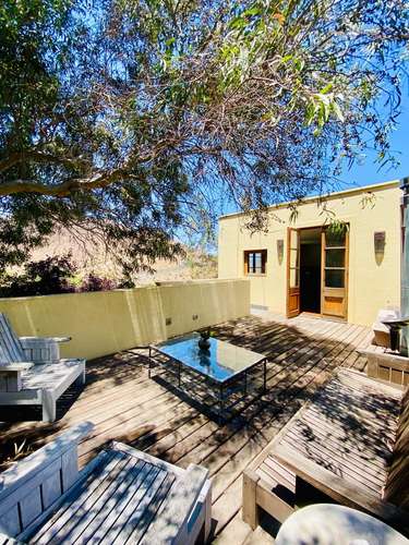 VENTA CASA MEDITERRÁNEA EN CERRO SANTA ISABEL · VISTA CORD. · A 3 MIN. DE PIEDRA ROJA / 4D + SERVICIO · 6.800 M² TERRENO · ESTILO CAMPESTRE: UF 19.500