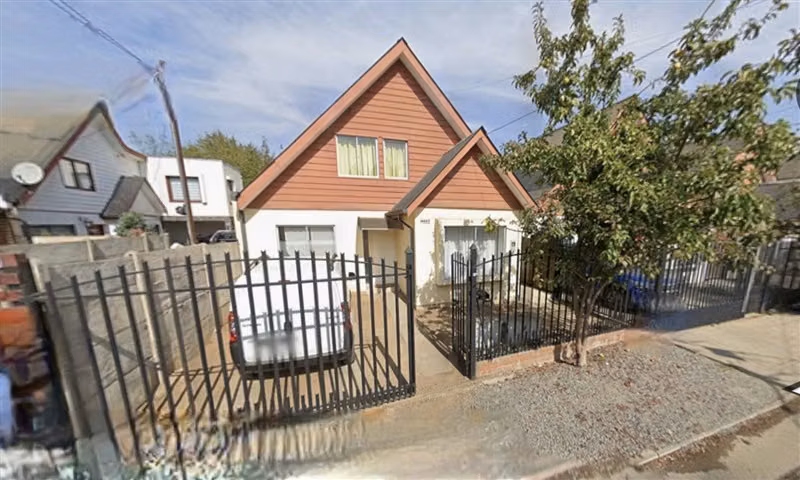 Casa en arriendo de 4 dorm. en Talca