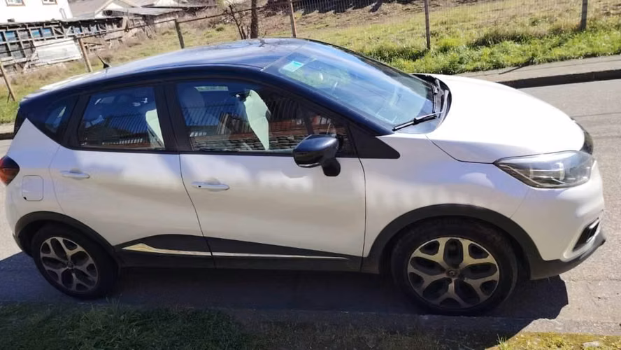 Se vende vehículo Renault captur 2020
