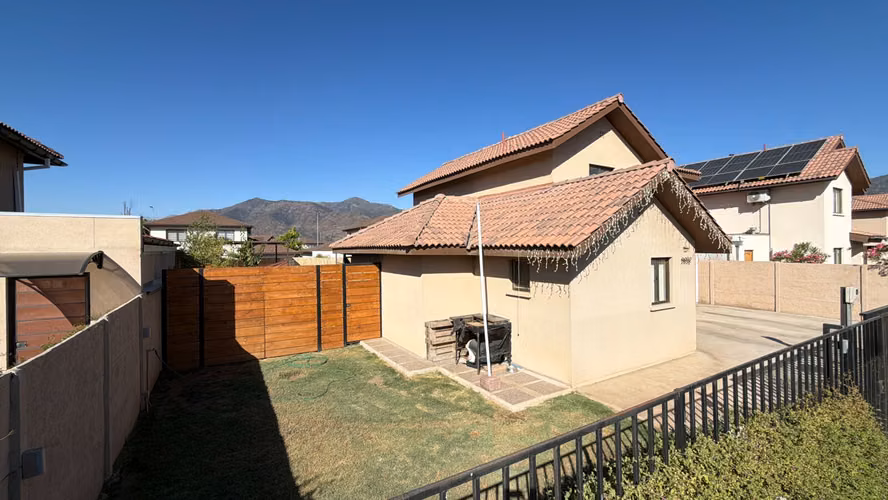 Casa con piscina en El Polo de Machalí - Imagen 4