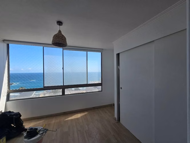 Venta depto 3D 2B piso 4 vista al mar Edif Torres de Huayquique, Iquique - Imagen 2