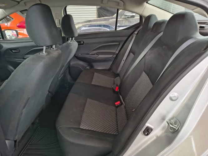Nissan Versa 1.6 SENSE 4X2 MT 4P 2025 - Imagen 20