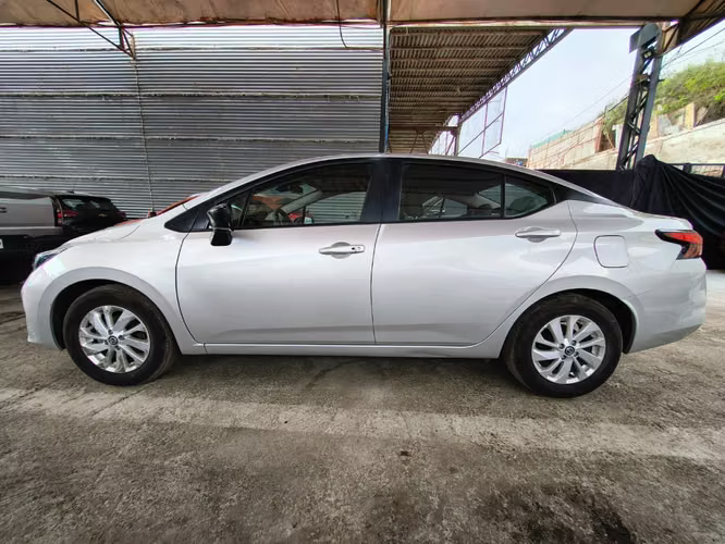 Nissan Versa 1.6 SENSE 4X2 MT 4P 2025 - Imagen 4