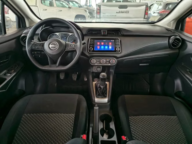 Nissan Versa 1.6 SENSE 4X2 MT 4P 2025 - Imagen 11