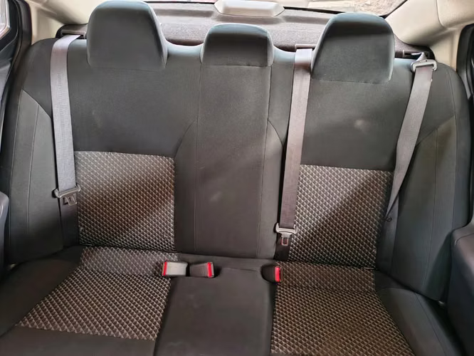 Nissan Versa 1.6 SENSE 4X2 MT 4P 2025 - Imagen 19