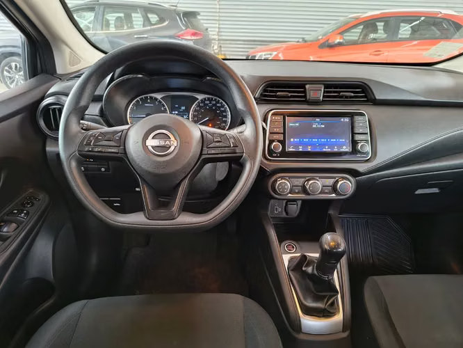 Nissan Versa 1.6 SENSE 4X2 MT 4P 2025 - Imagen 11