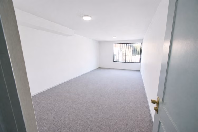 Amplio Local Comercial - Excelente Ubicación En San Martín - Imagen 10