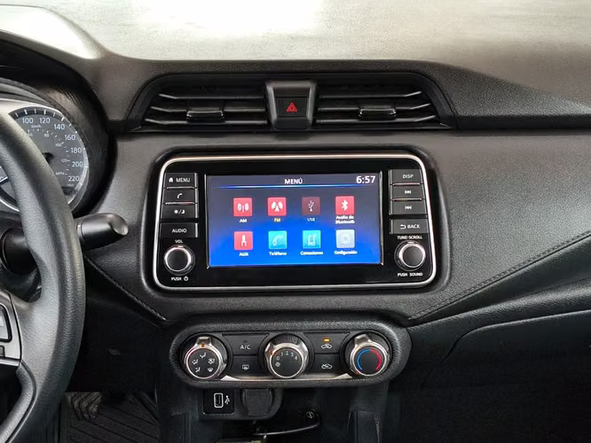 Nissan Versa 1.6 SENSE 4X2 MT 4P 2025 - Imagen 16