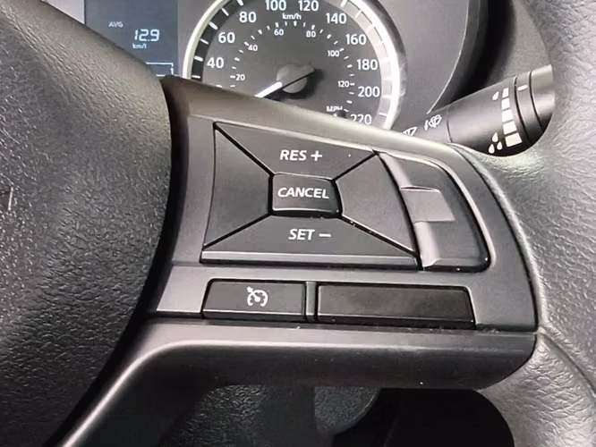 Nissan Versa 1.6 SENSE 4X2 MT 4P 2025 - Imagen 14