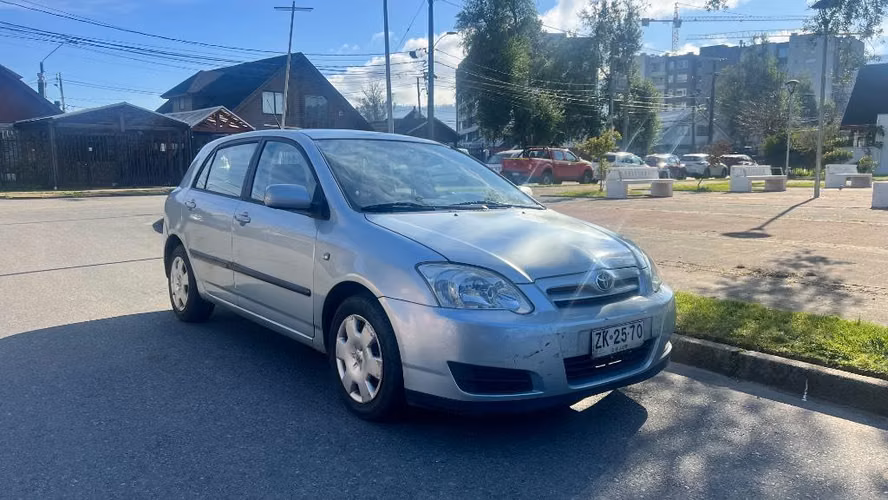  Toyota Corolla Hatchback XLi 1.6 – Año 2006 - Imagen 2