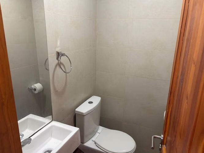 SE VENDE CASA EN CONDOMINIO MIRAFLORES VIÑA DEL MAR - Imagen 8
