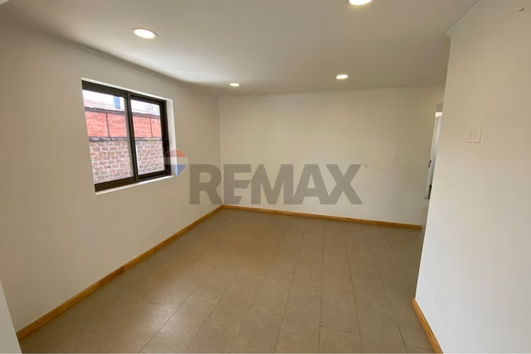 Casa renovada y moderna