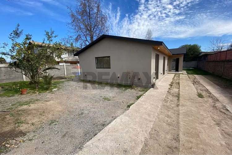 Casa renovada y moderna
