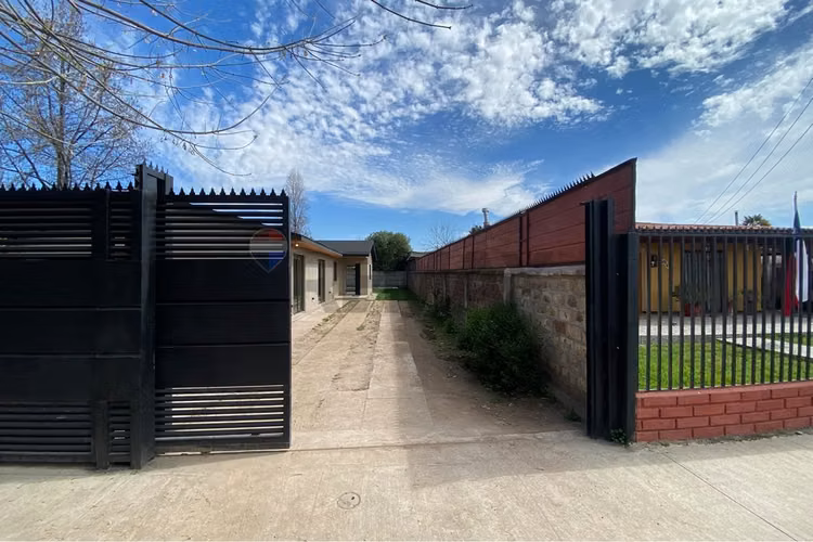 Casa renovada y moderna