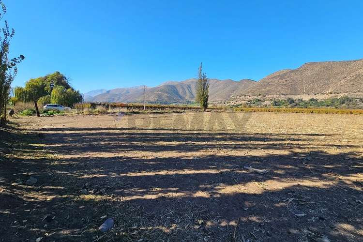 Investment opportunity in catemu: 10.4 acres /agricultural & solar potential