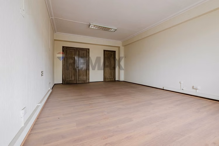 Gran oficina de 205 m² en casco histórico - Imagen 7