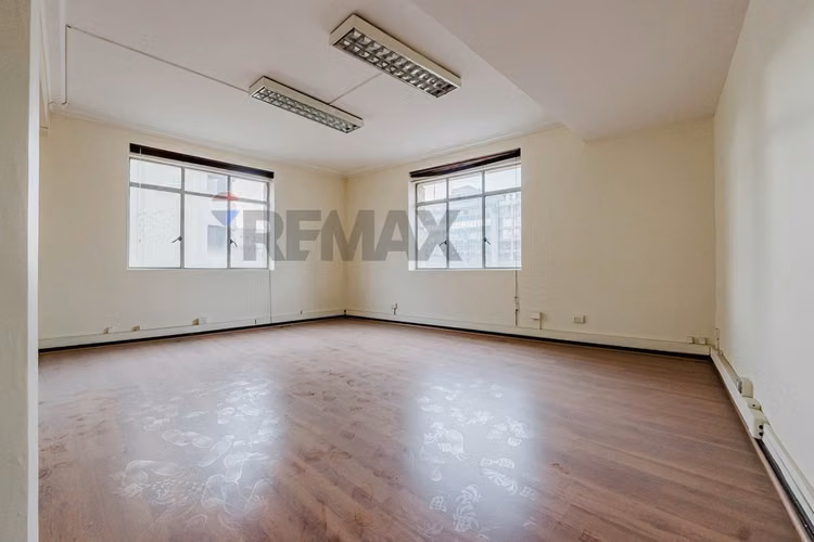 Gran oficina de 205 m² en casco histórico - Imagen 20