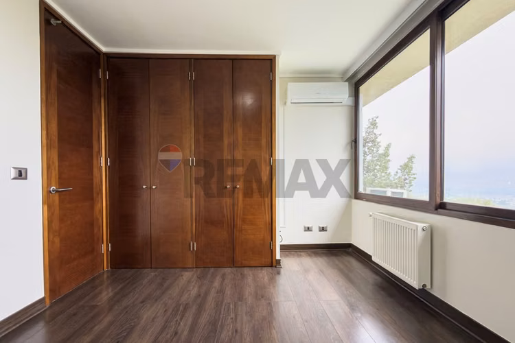 Casa 5d4b con quincho y jardín chamisero - Imagen 27