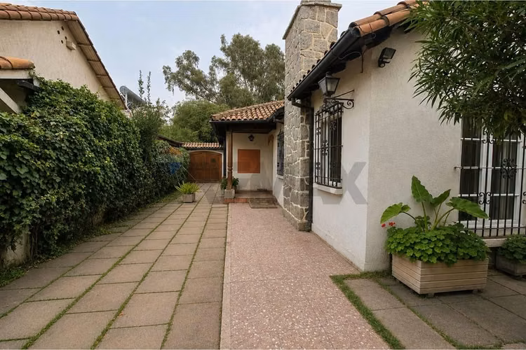 Hermosa casa en barrio patrimonial suárez mujica - Imagen 4