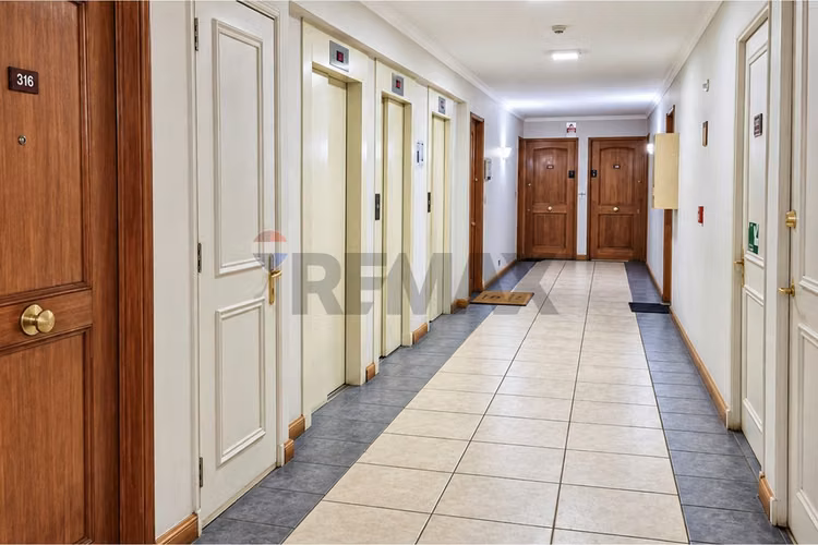 Oficina comercial 21m2 avenida las condes - Imagen 2