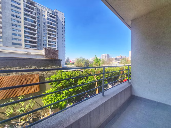 ARRIENDO CALLE TRANQUILA SAN MIGUEL 1 DORM - Imagen 10