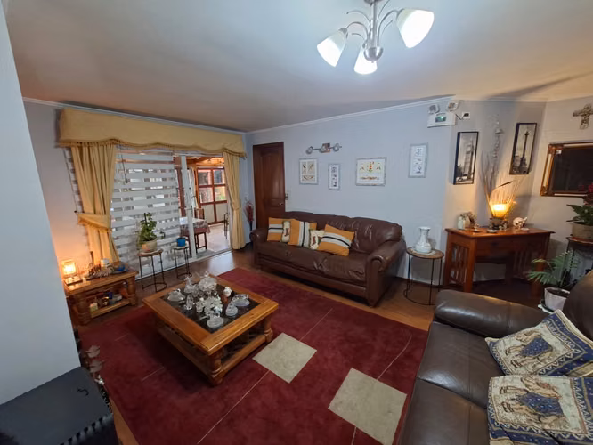 HERMOSA CASA EN BOSQUES DE SAN PEDRO CON AMPLIO PATIO - Imagen 7