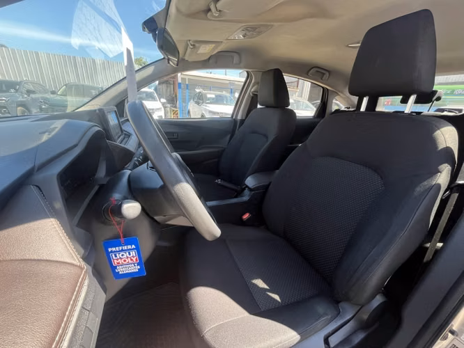Toyota Yaris 1.5l I Mt 2025