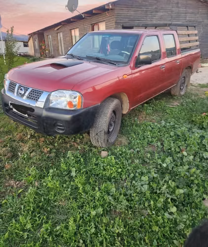 Nissan Terrano 4x2 con A/C - Imagen 2