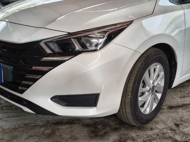 Nissan Versa 1.6 SENSE 4X2 MT 4P 2025 - Imagen 8