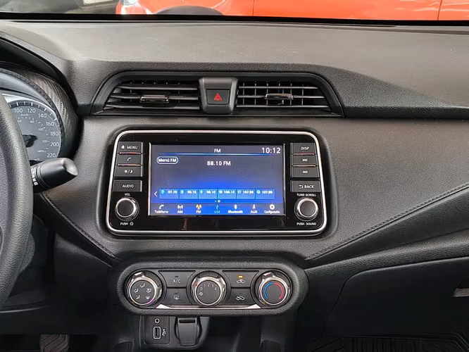 Nissan Versa 1.6 SENSE 4X2 MT 4P 2025 - Imagen 16