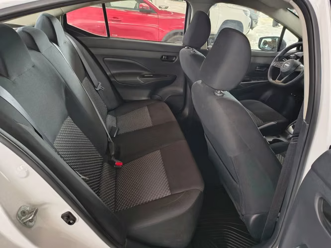 Nissan Versa 1.6 SENSE 4X2 MT 4P 2025 - Imagen 20