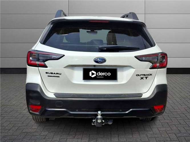 SUBARU OUTBACK 2025